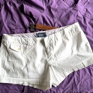 American Eagle White Favorite shorts sz 14